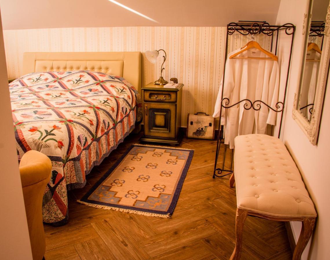 Bed and Breakfast Daiconi Boutique House Minis Esterno foto