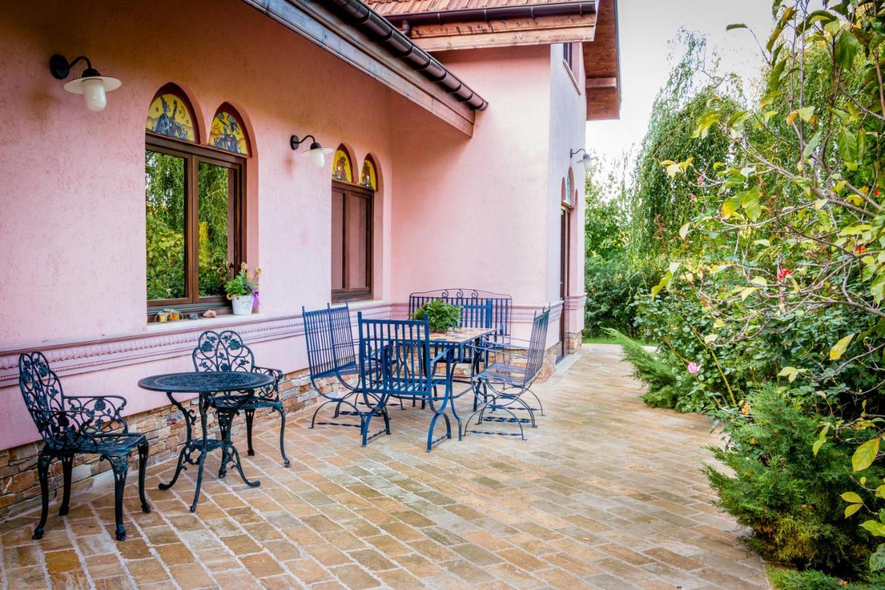 Bed and Breakfast Daiconi Boutique House Minis Esterno foto