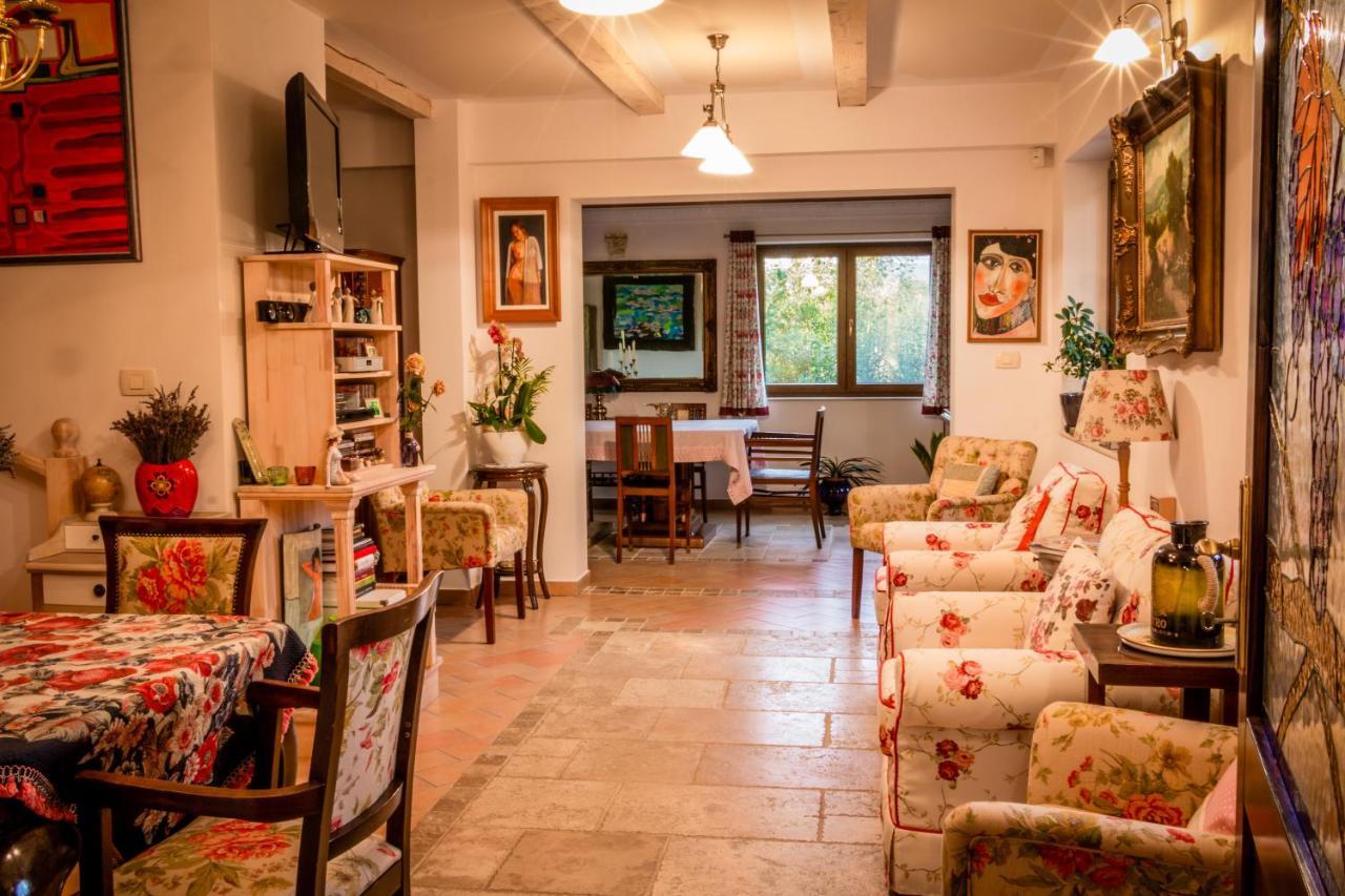 Bed and Breakfast Daiconi Boutique House Minis Esterno foto