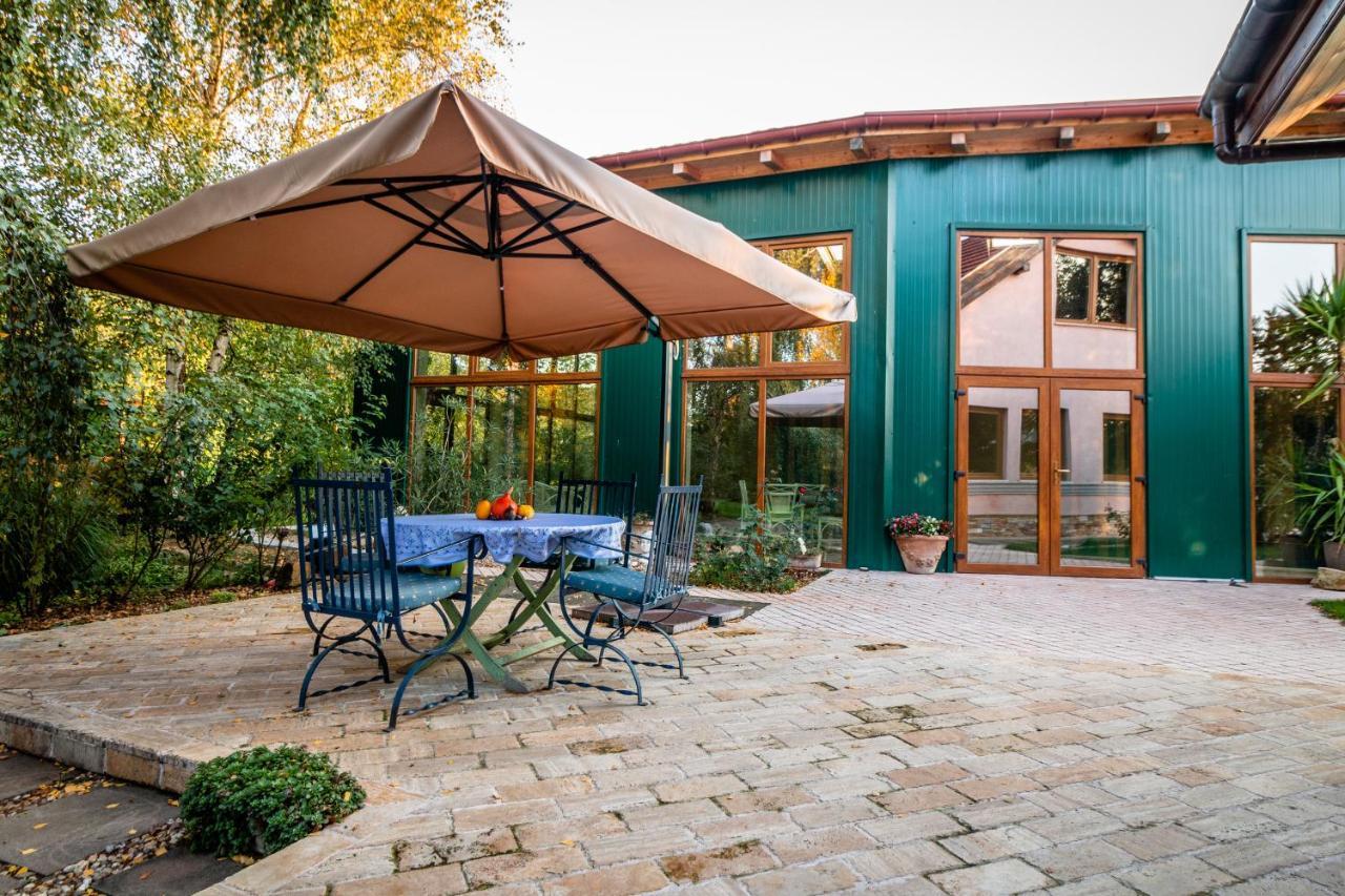 Bed and Breakfast Daiconi Boutique House Minis Esterno foto