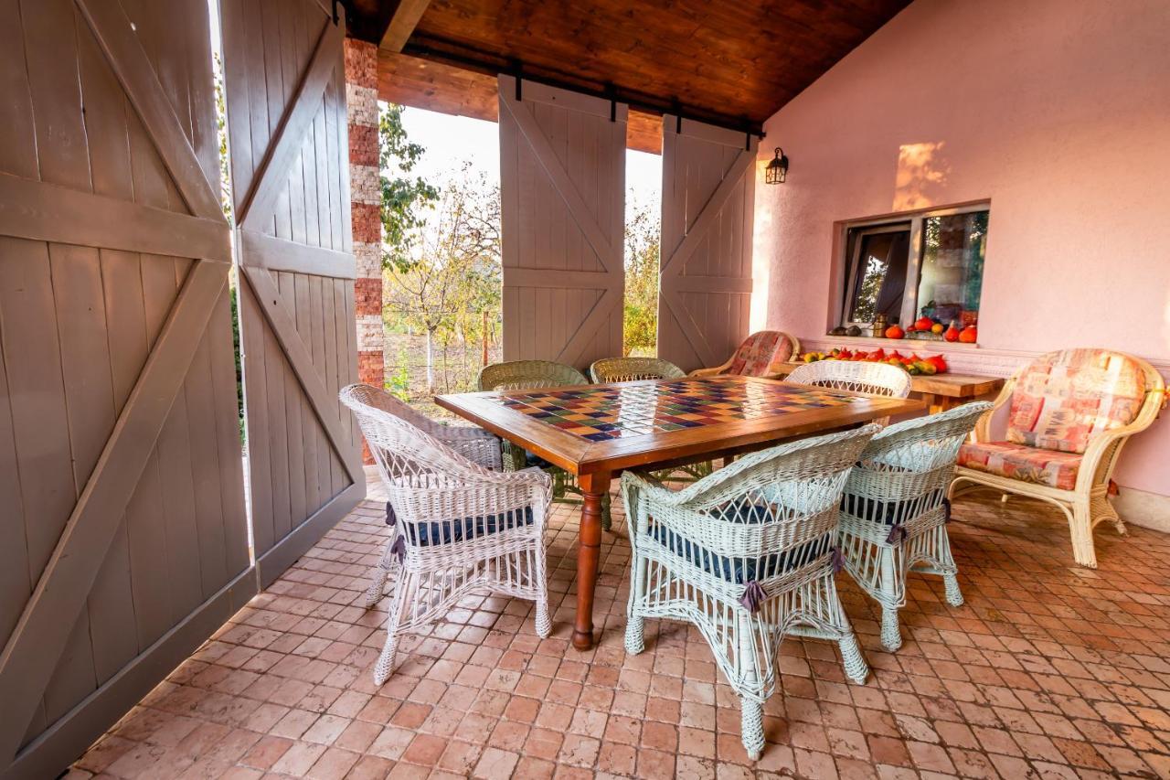 Bed and Breakfast Daiconi Boutique House Minis Esterno foto